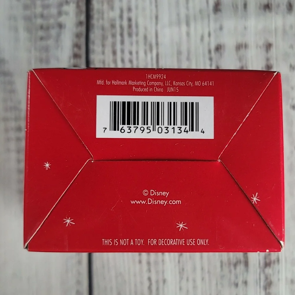 Hallmark Disney Mickey Mouse Christmas‎ Tree Ornament 1HCM9924